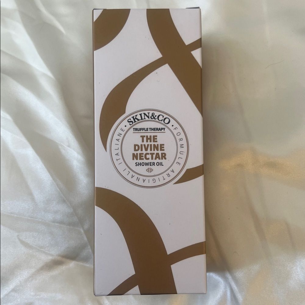 Skin & Co The Divine Nectar Shower Oil - NIB